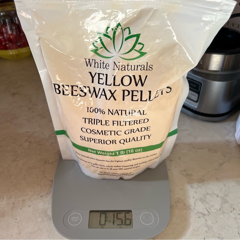 White Naturals Yellow Beeswax Pellets, Size: 15.6 oz - Picture 5 of 5
